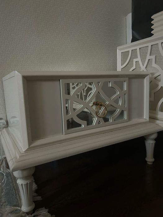 Тумбочка сатылады 2 штук