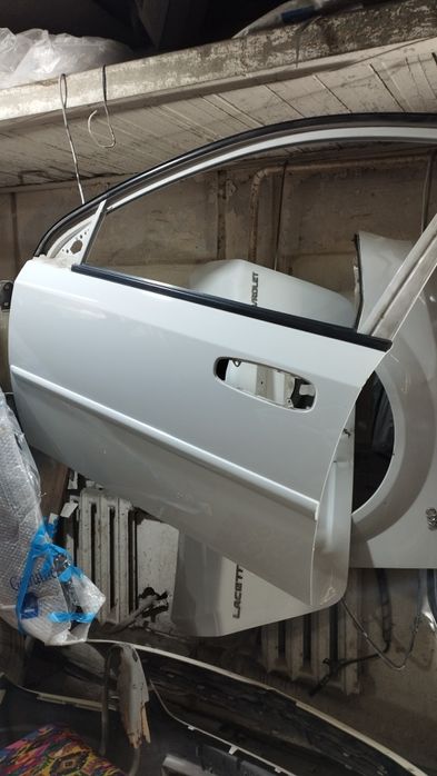 Ласетти эшиклар сотилади