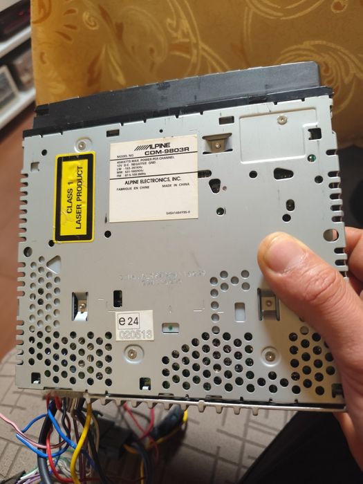 Alpine CDE-9803R и Sony DSX-A42UI