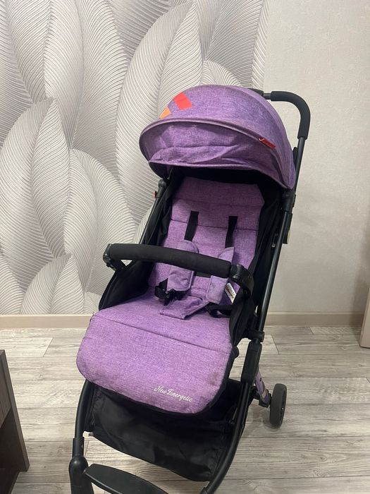 Продается прогулочная коляска