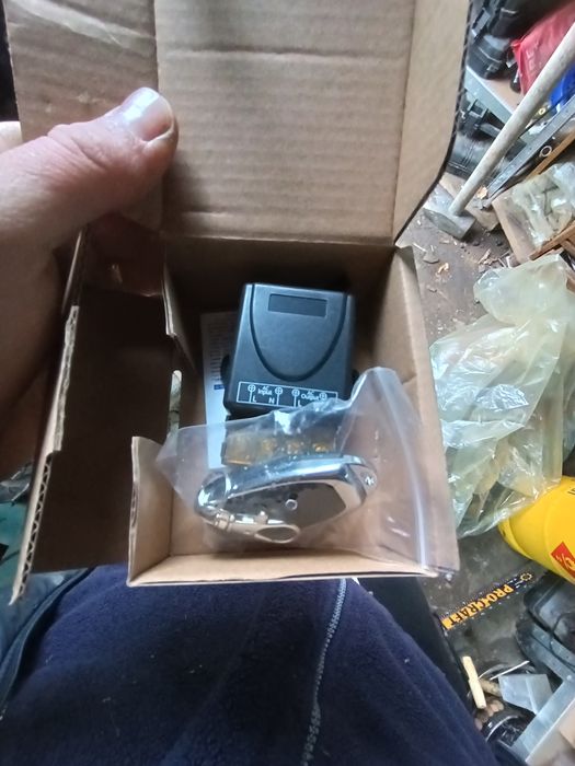 Vând sau schimb diverse