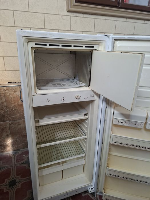 Холодильник Снежинка