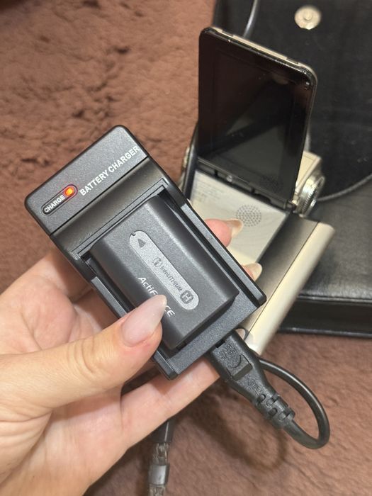 Sony HDR-TG5E видеокамера