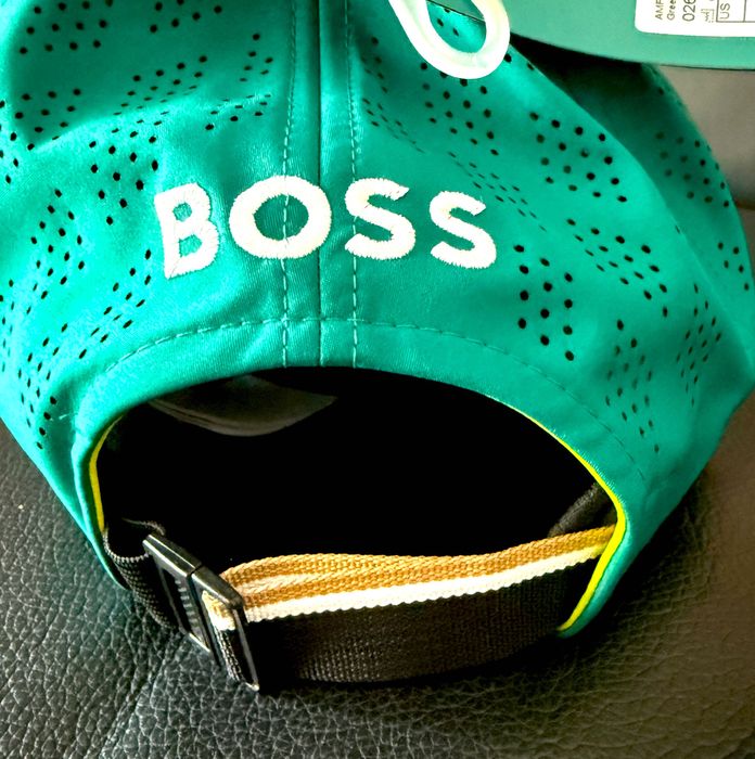 Sapca BOSS Aston Martin