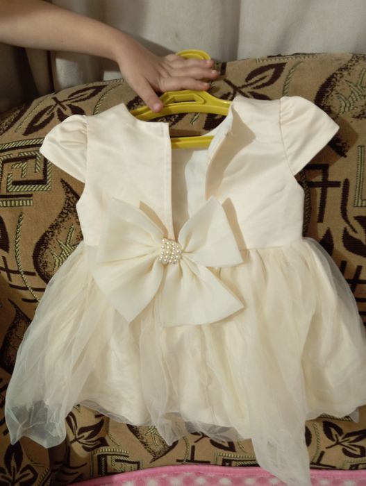 Продам детские платье