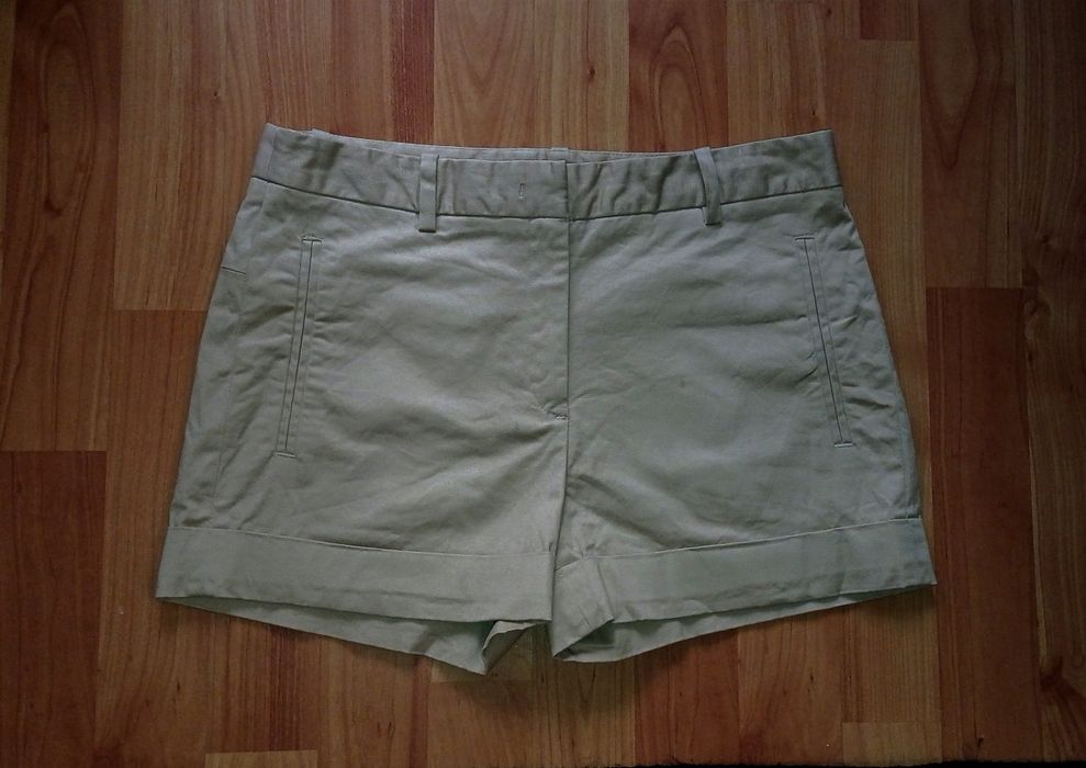 Pantaloni scurti stil office bej