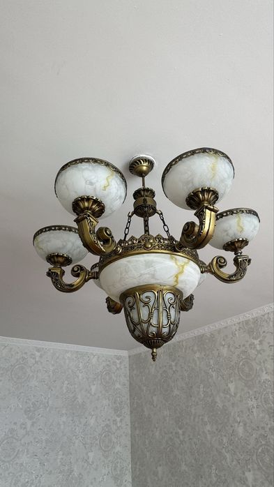 Люстра 6 лампочек