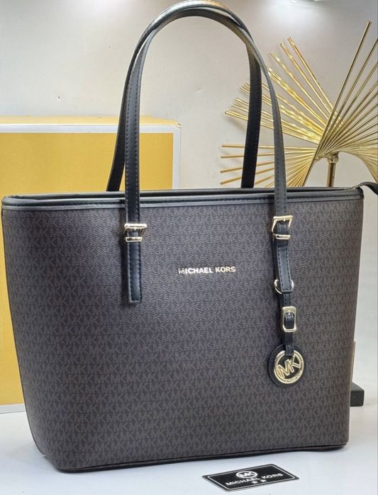 Geanta Michael Kors Dimnesiuni 32/28