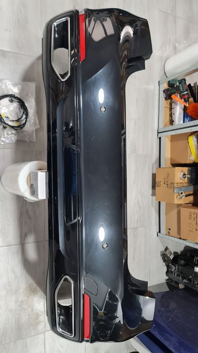 Spoiler bara spate tips toba armatura senzor capota BMW 7 g11 g12 lci