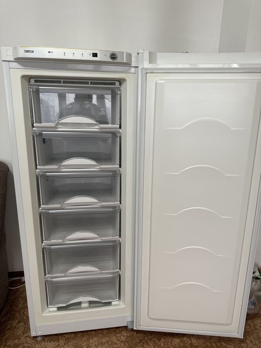 Морозилка Атлант 6 камер