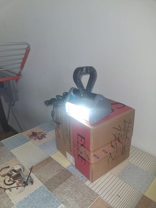 Продам малярную лампу