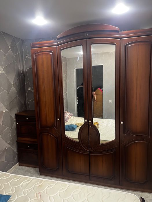 Продам срочно спальный гарнитур