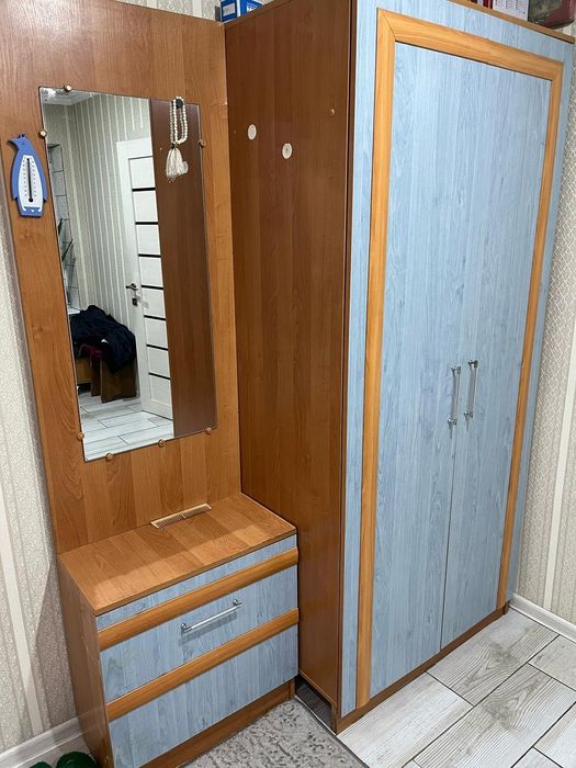 Продам прихожку.