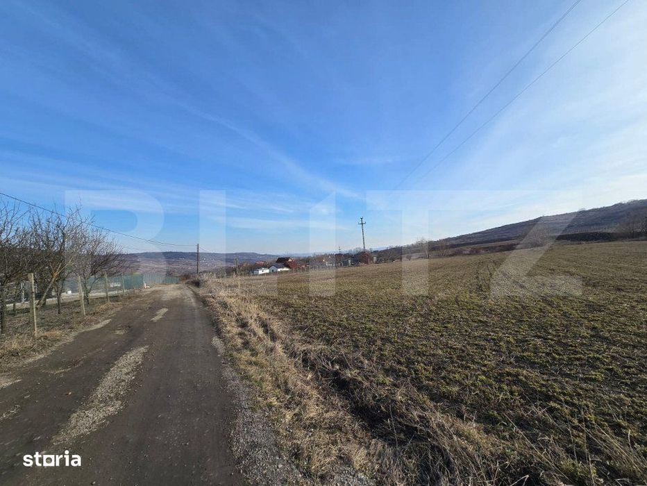 Teren extravilan de vanzare, 1.113 mp, zona-Valea Chintaului