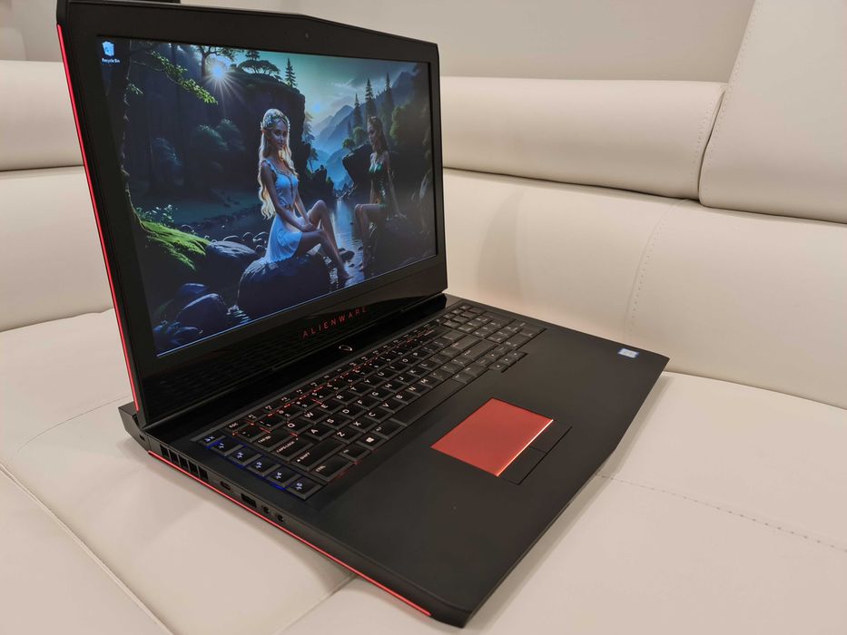 Laptop gaming nou Alienware 17" ,intel core i7 ,video 8 GB, ram 32 gb