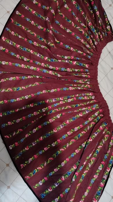 Valnic costum popular traditional