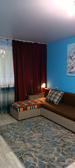 Сдам однокомнатную квартиру посуточно 4 мкр