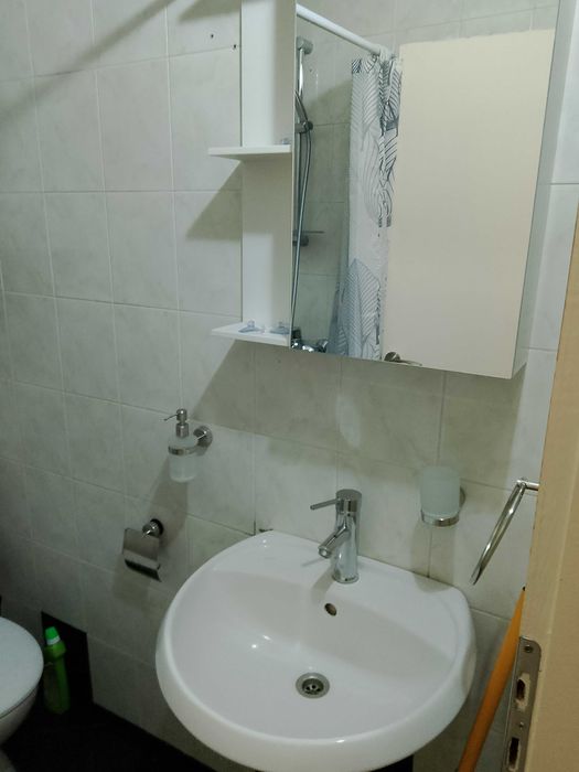 Дава се под наем Двустаен апартамент в Варна, Център - 55 кв.м за 561 € - Снимка #13