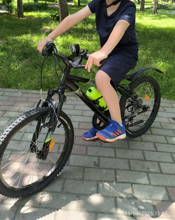 Bicicletă copii MTB ROCKRIDER ST500 20” + accesorii