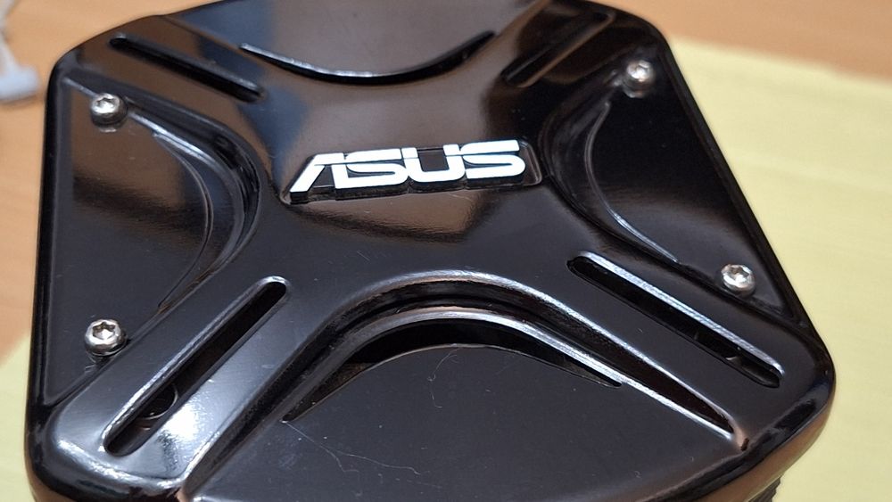 Cooler tower Asus pentru PC Desktop