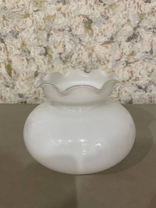 Продается люстра, каркас для люстры и отдельно плафоны