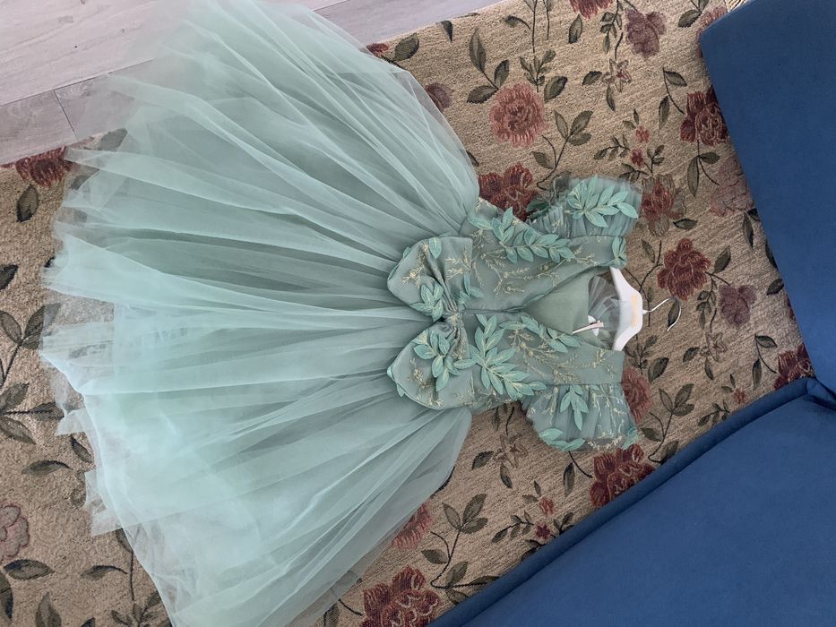 Продам бальное платье