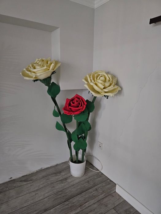 Продам светильник розу