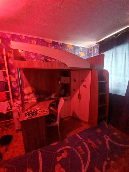 Двухъярусная кровать, уголок