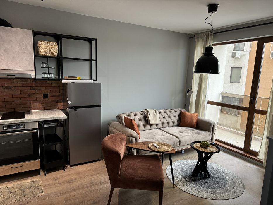 Дава се под наем Двустаен апартамент в Варна, Победа - 76 кв.м за 561 € - Снимка #5