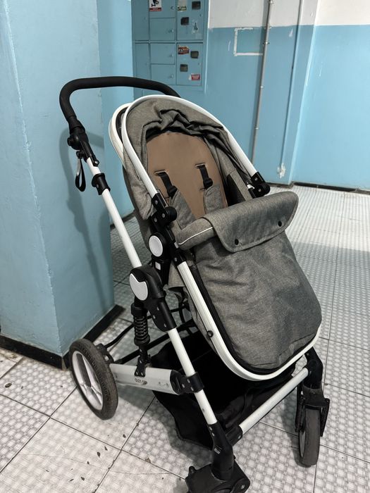 Продам срочно коляску Oley-588