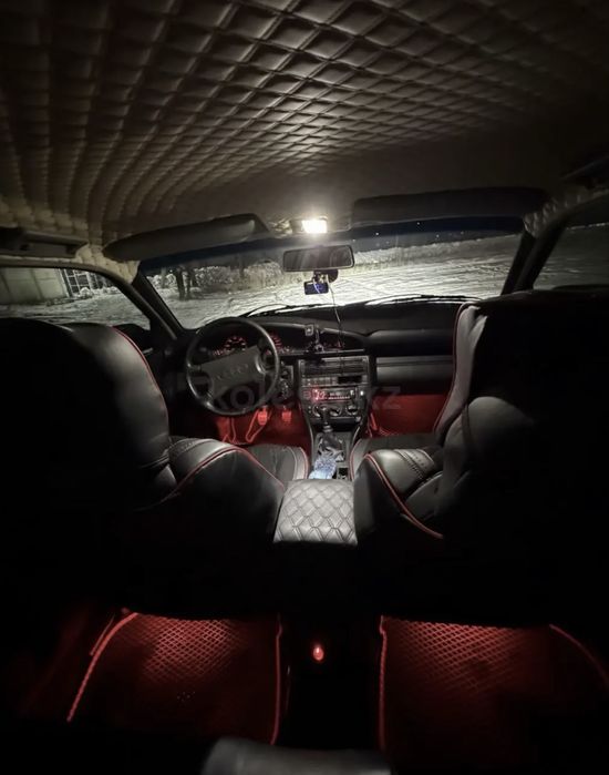 Ауди 100 с4 2.0 моно. 1991 года.