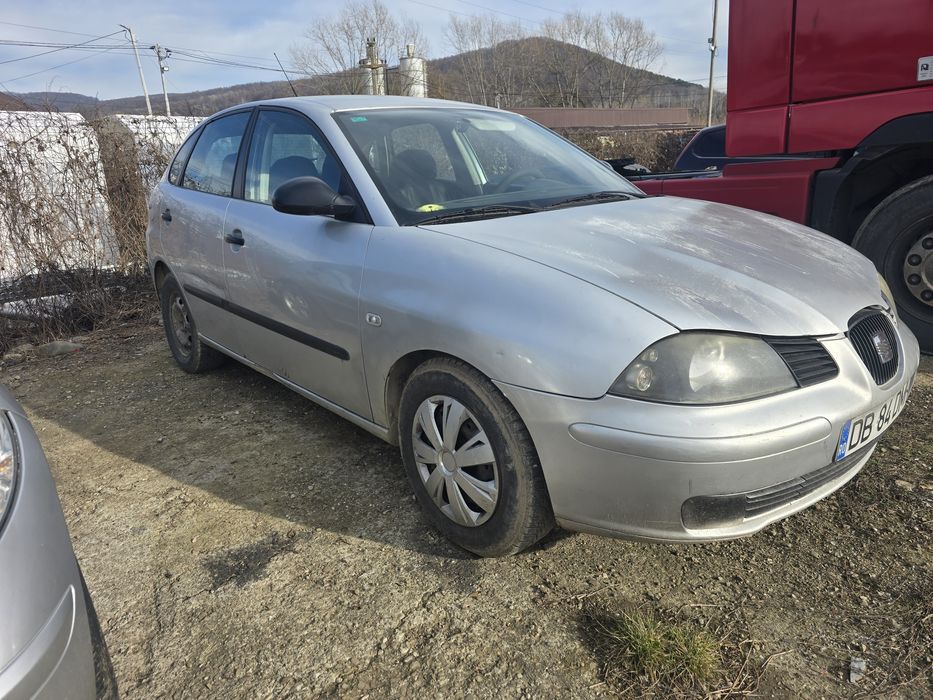 Vând sau dezmembrez Seat Ibiza