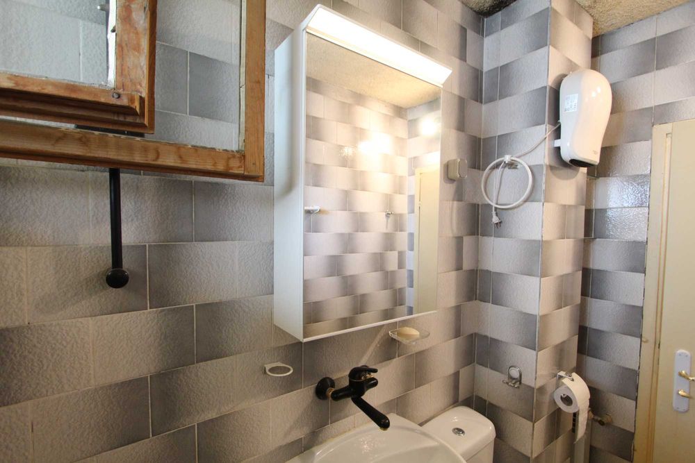 Дава се под наем Многостаен апартамент в София, Оборище - 146 кв.м за 1425.96 € - Снимка #12