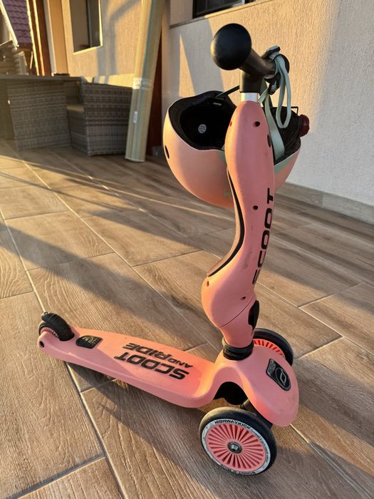 Trotinta Scoot and Ride + casca, roz peach