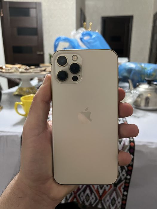 Продается iPhone 12про