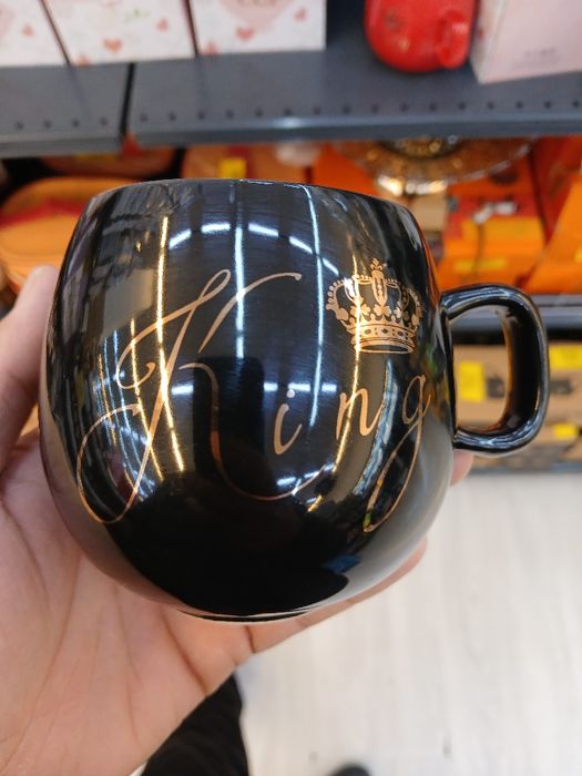 Chashka king oq qizil yetqazib bersh