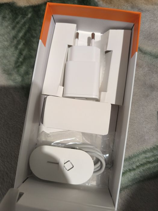 Продам телефон ZTE