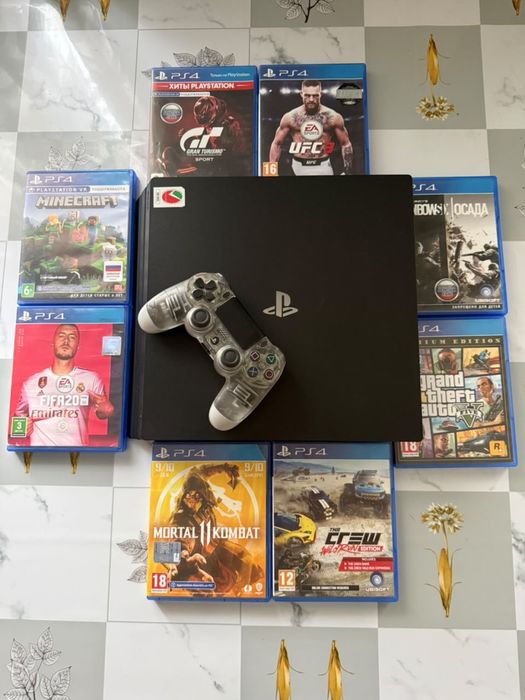 PlayStation 4 Pro (850 Gb) +комплект игр