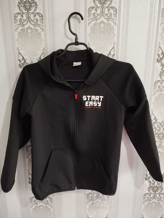 Продам пакет одежды для мальчика