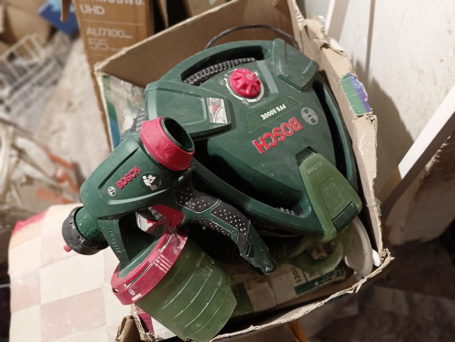 электрический краскопульт с выносным компрессором Bosch PFS 5000 E