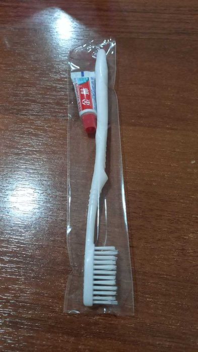 Одноразовый зубной набор для гостиниц