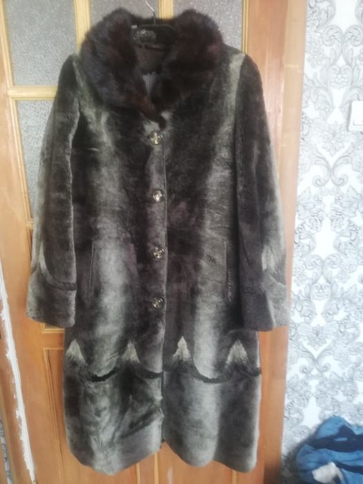Продам шубу мутоновая.