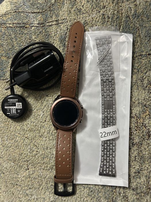 Женские смарт часы Samsung Watch3