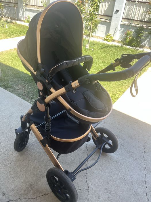 Vand Carucior 3 in 1. Stare foarte buna.
