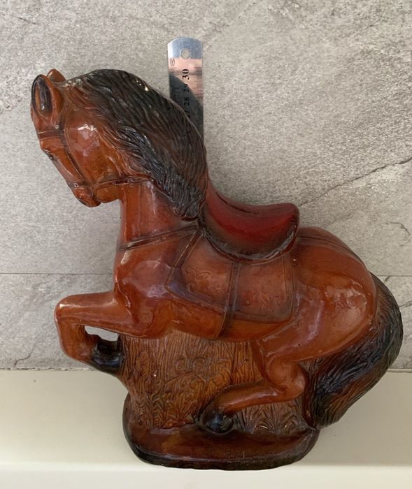 Продам копилку лошадь