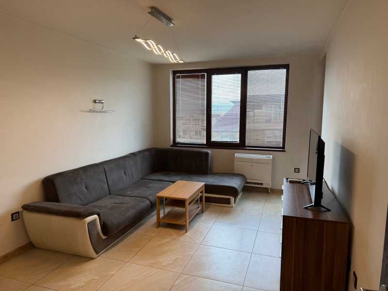 Дава под Наем 3-СТАЕН град София, Редута