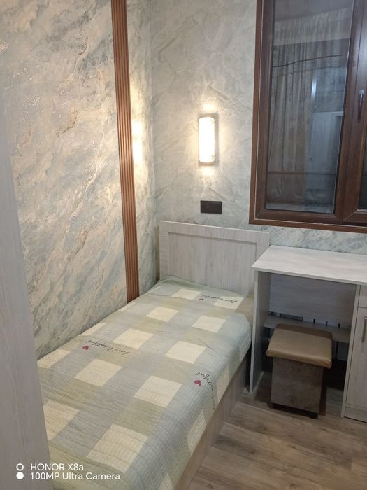 Сдается комната (с хозяйкой) .