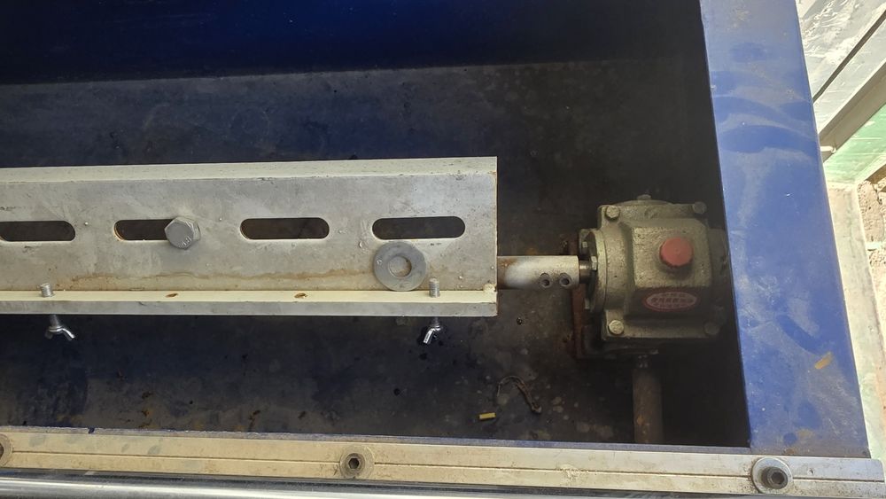 Продаётся новый точильный аппарат мотор 2.2кВт. плоских ножей резок, д