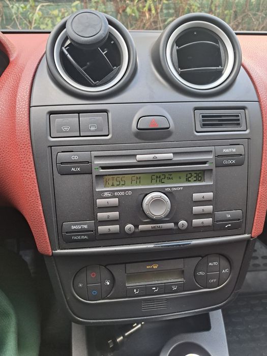 Ford Fiesta 1.4 benzină