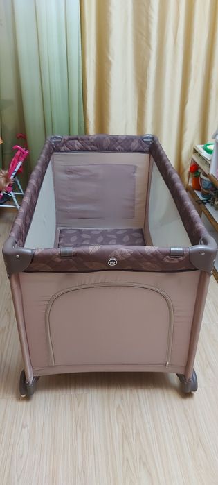 Кровать манеж с люлькой Hb + матрасик